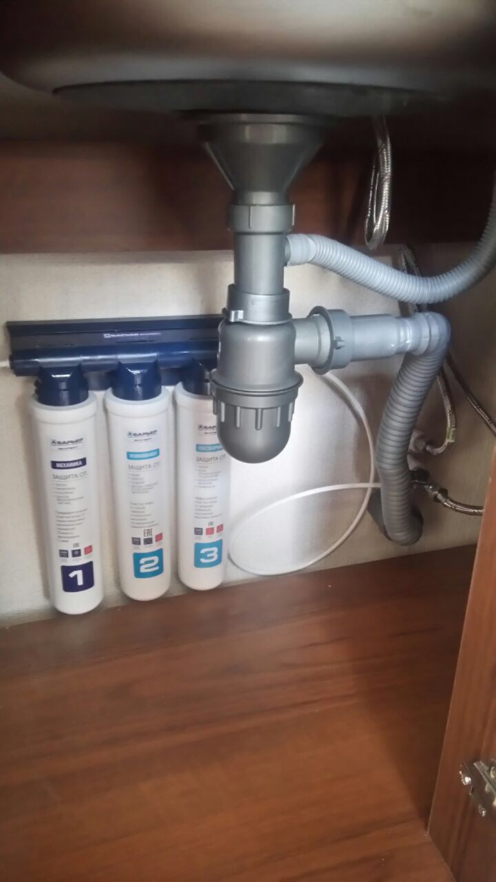 Нужно ли сливать воду после установки фильтра